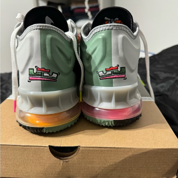 Brand New Lebron James space jam muti colors Sz 14.0 with Box​ - Picture 9 of 9